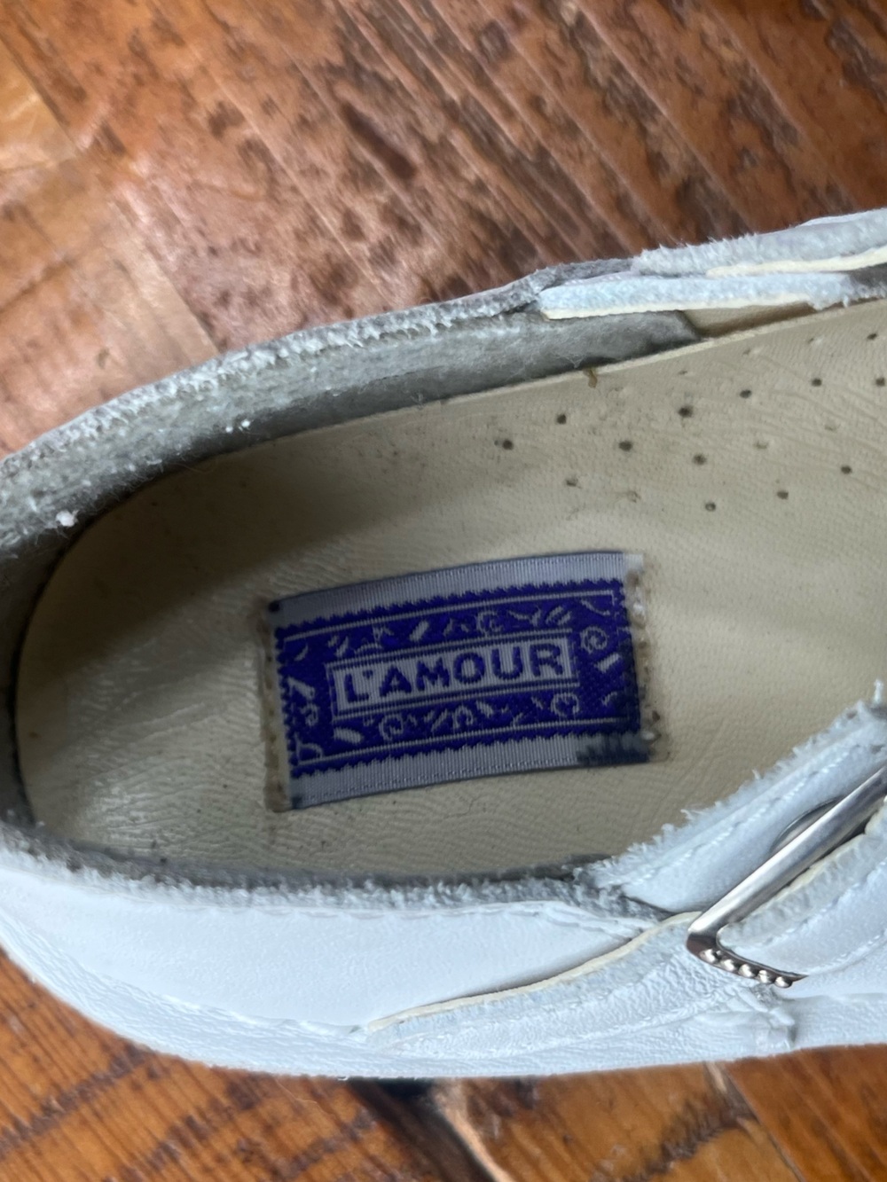 L'Amour White Girls' T-Strap Dress Shoe with Buckle Size 10 - Picture 8 of 15